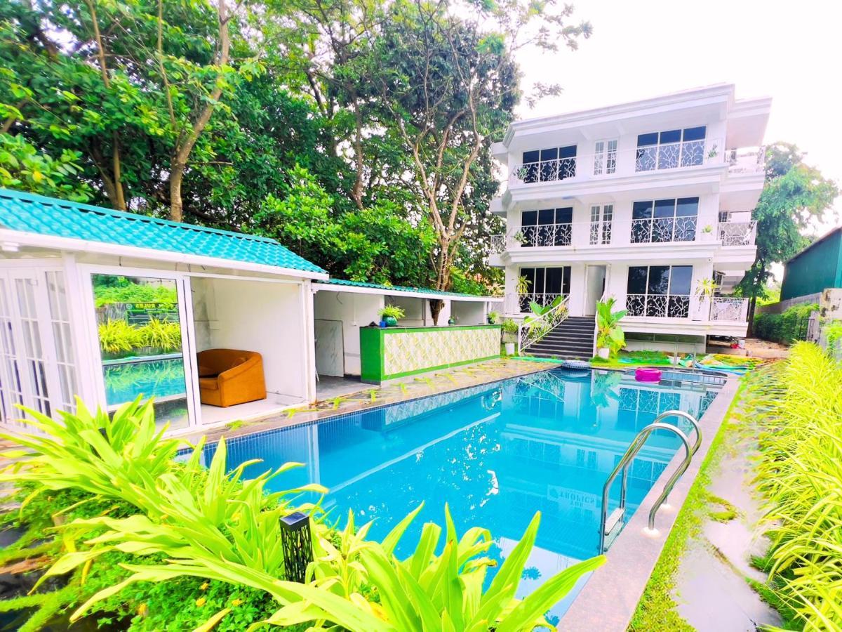The Mayfield Resort, Vagator Anjuna Esterno foto