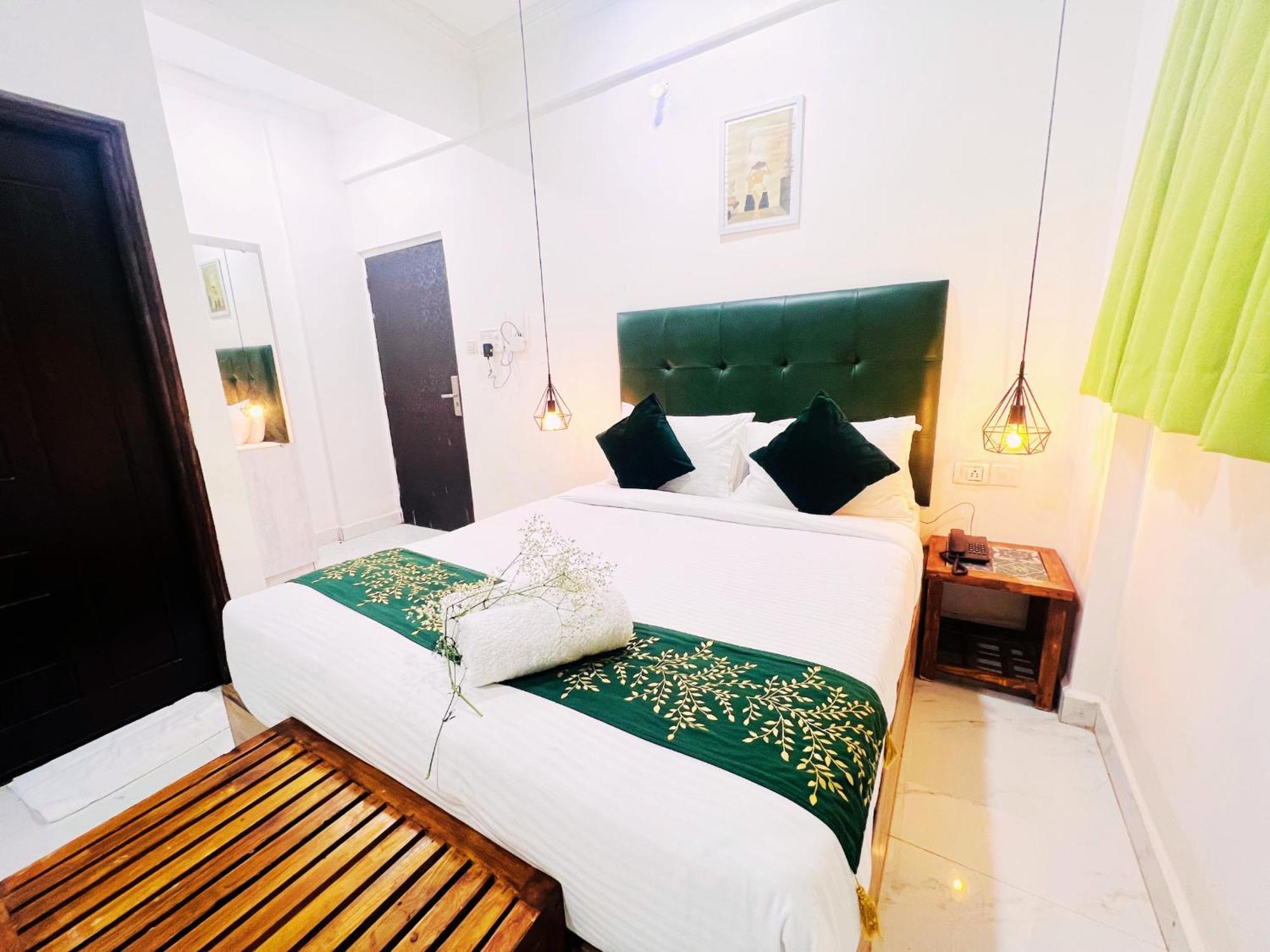 The Mayfield Resort, Vagator Anjuna Esterno foto