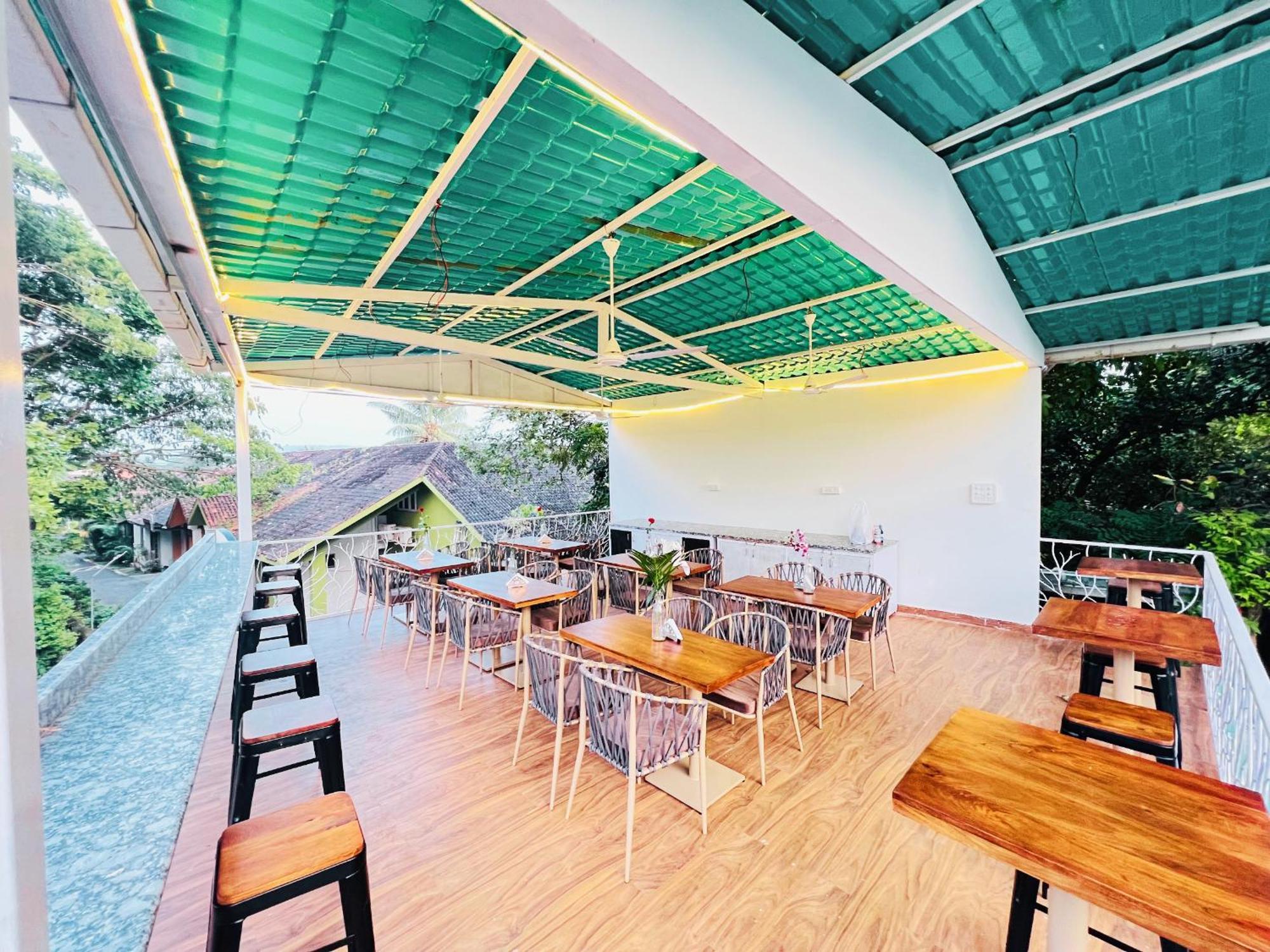 The Mayfield Resort, Vagator Anjuna Esterno foto