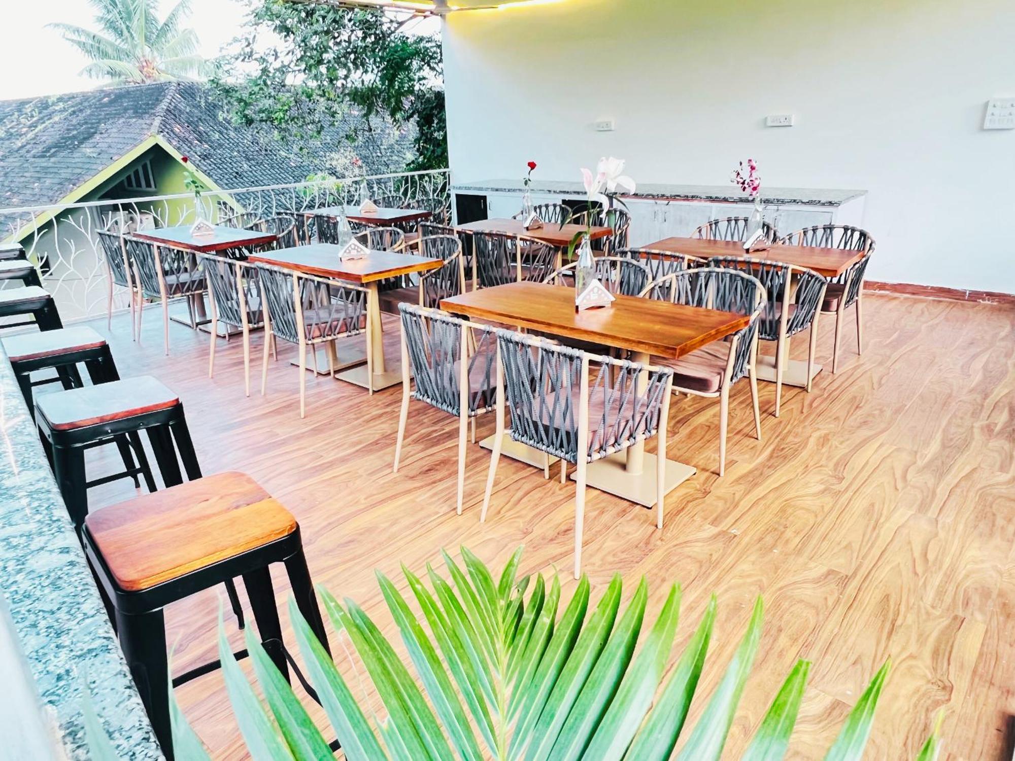 The Mayfield Resort, Vagator Anjuna Esterno foto