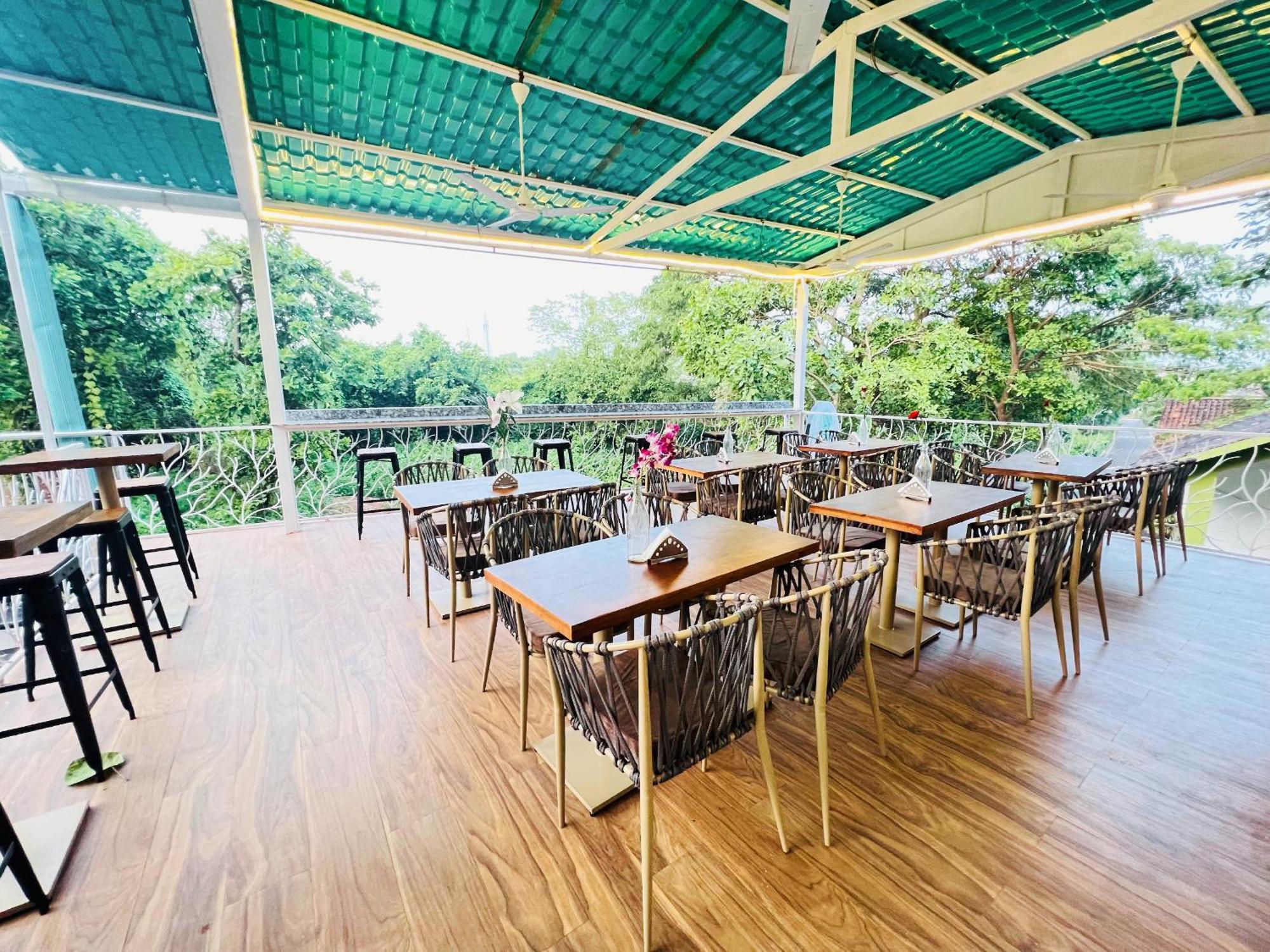 The Mayfield Resort, Vagator Anjuna Esterno foto