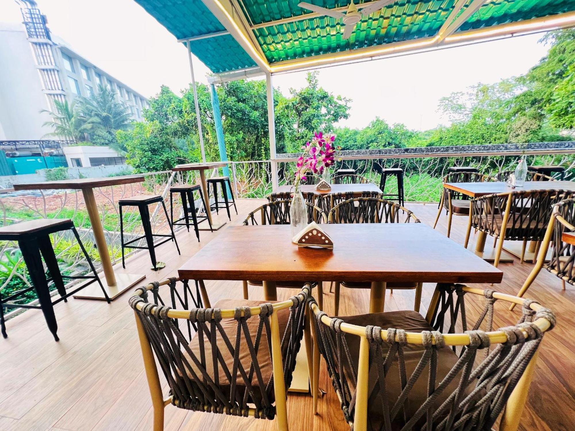The Mayfield Resort, Vagator Anjuna Esterno foto